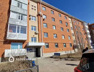 2-комнатная квартира, этаж 4 из 5, 65 м²