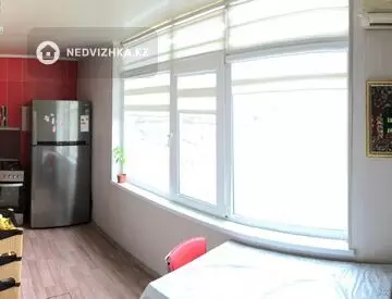 4-комнатная квартира, этаж 1 из 5, 92 м²