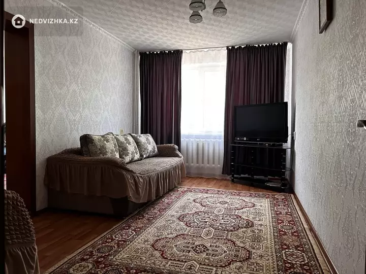 104 м², 5-комнатная квартира, этаж 2 из 5, 104 м², изображение - 1