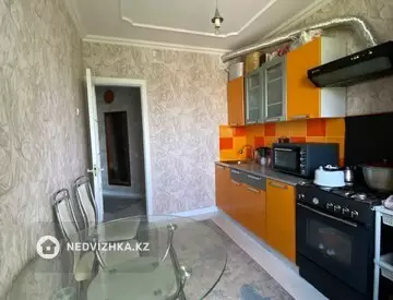 2-комнатная квартира, этаж 4 из 5, 49 м²