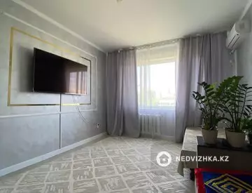 2-комнатная квартира, этаж 4 из 5, 49 м²