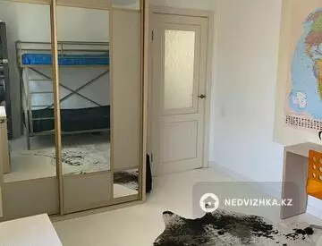 3-комнатная квартира, этаж 5 из 5, 59 м²