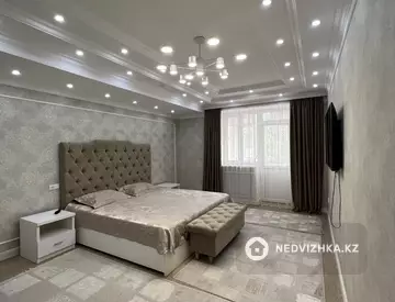 3-комнатная квартира, этаж 2 из 10, 111 м²