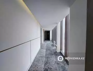 2-комнатная квартира, этаж 4 из 4, 74 м²