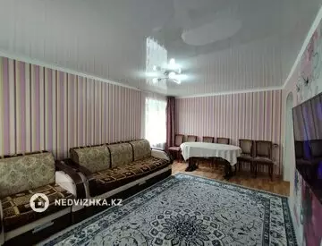 3-комнатная квартира, этаж 1 из 5, 64 м²