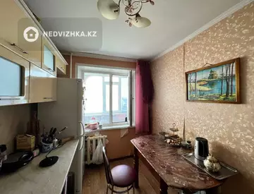 3-комнатная квартира, этаж 8 из 10, 69 м²