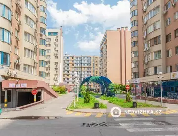 3-комнатная квартира, этаж 12 из 9, 100 м²