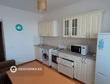 1-комнатная квартира, этаж 13 из 15, 34 м²