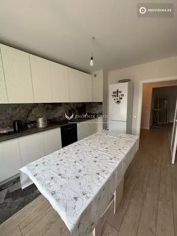 2-комнатная квартира, этаж 5 из 7, 67 м²