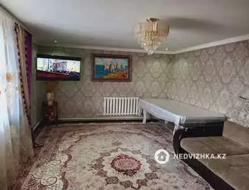 7-комнатный дом, 4 соток, 220 м²