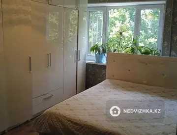 3-комнатная квартира, этаж 4 из 5, 70 м²