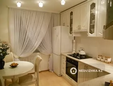 1-комнатная квартира, этаж 5 из 21, 47 м², посуточно