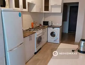 1-комнатная квартира, этаж 9 из 10, 33 м²