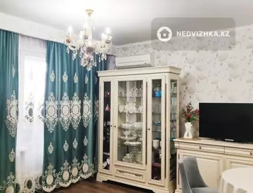 3-комнатная квартира, этаж 13 из 19, 100 м²