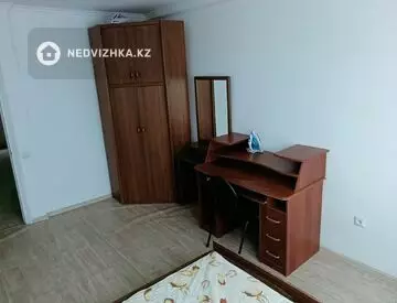 2-комнатная квартира, этаж 4 из 5, 50 м²