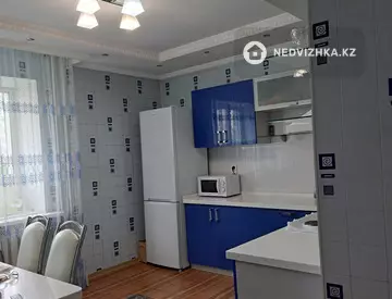 4-комнатная квартира, этаж 3 из 9, 130 м²