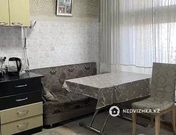 2-комнатная квартира, этаж 8 из 9, 50 м²