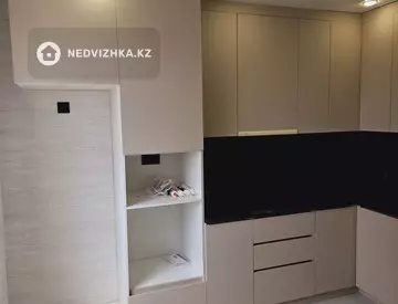 2-комнатная квартира, этаж 4 из 9, 61 м²