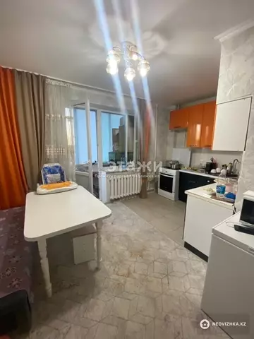 2-комнатная квартира, этаж 1 из 9, 63 м²