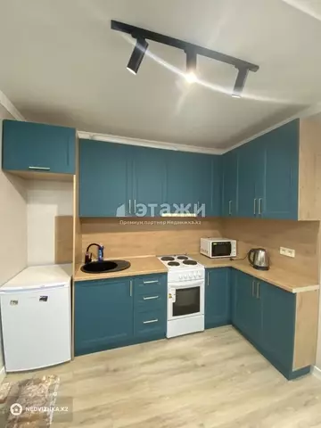 2-комнатная квартира, этаж 3 из 9, 45 м²