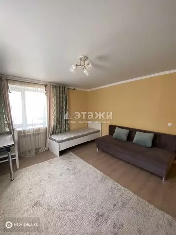 1-комнатная квартира, этаж 1 из 9, 37 м²