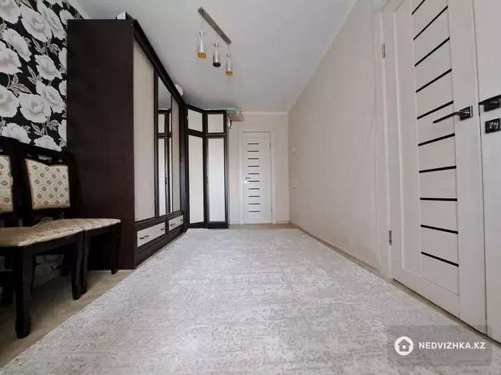 60 м², 3-комнатная квартира, этаж 2 из 5, 60 м², изображение - 1