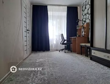 3-комнатная квартира, этаж 2 из 5, 60 м²