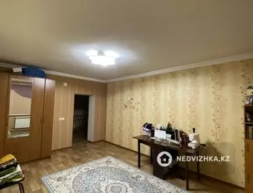 4-комнатный дом, 7 соток, 250 м²