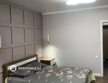 2-комнатная квартира, этаж 10 из 13, 65 м², по часам