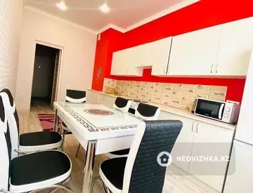 2-комнатная квартира, этаж 3 из 8, 67 м²