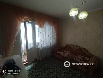 4-комнатная квартира, этаж 4 из 5, 80 м²