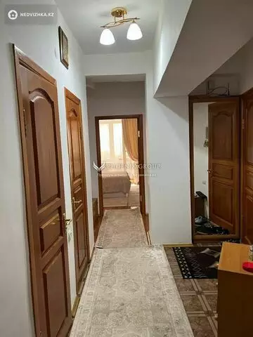 2-комнатная квартира, этаж 2 из 9, 60 м²