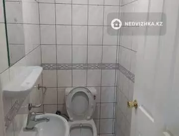 Офисное помещение, этаж 1 из 16, в жилом доме, 90 м²