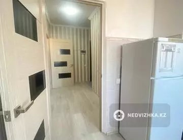 1-комнатная квартира, этаж 9 из 9, 42 м²