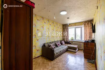 2-комнатная квартира, этаж 2 из 3, 42 м²