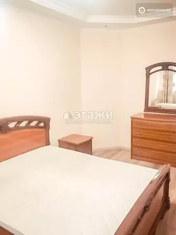 2-комнатная квартира, этаж 5 из 12, 68 м²