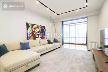2-комнатная квартира, этаж 7 из 12, 79 м²