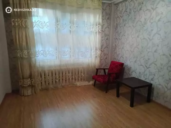 64 м², 3-комнатная квартира, этаж 3 из 5, 64 м², изображение - 1