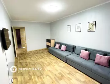 60 м², 2-комнатная квартира, этаж 4 из 5, 60 м², посуточно, изображение - 2