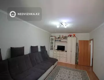 2-комнатная квартира, этаж 8 из 9, 55 м²