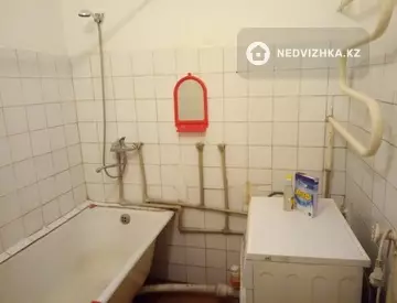 2-комнатная квартира, этаж 2 из 2, 55 м², на длительный срок