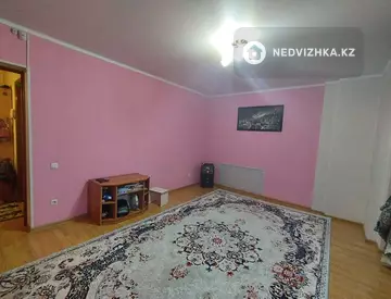 5-комнатная квартира, этаж 6 из 6, 85 м²