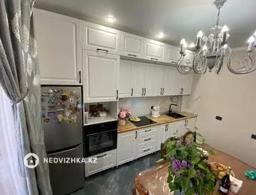 3-комнатная квартира, этаж 2 из 16, 90 м²