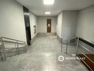 2-комнатная квартира, этаж 6 из 12, 74 м²