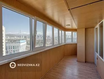 4-комнатная квартира, этаж 13 из 16, 83 м²