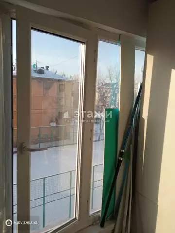 1-комнатная квартира, этаж 3 из 6, 33 м²