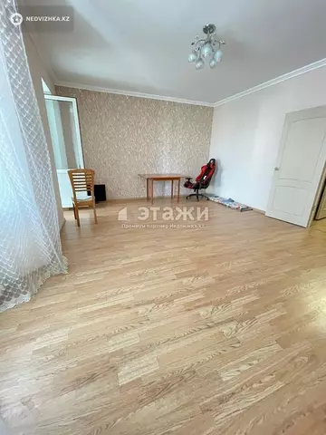 2-комнатная квартира, этаж 4 из 9, 70 м²