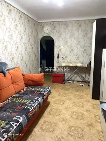 2-комнатная квартира, этаж 4 из 4, 42 м²