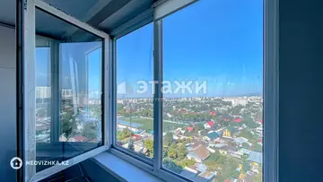 2-комнатная квартира, этаж 13 из 18, 75 м², на длительный срок