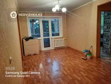 2-комнатная квартира, этаж 4 из 5, 46 м²